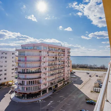 Sea View Summerland Escape Apartamento *