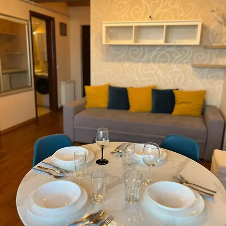 Sea View Summerland Escape Апартаменты