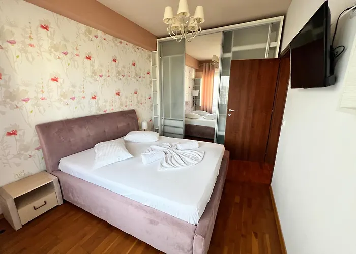 Sea View Summerland Escape *