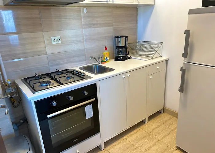 Sea View Summerland Escape